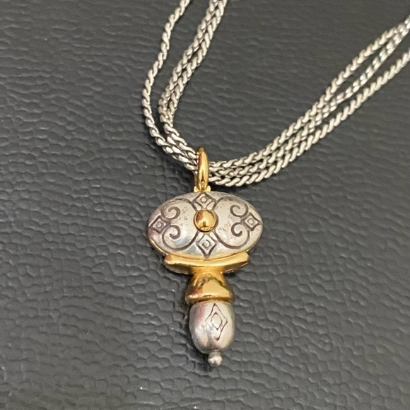 Retired BRIGHTON Venezia Gold/Silver Scrolled Oval Pendant 3-Strand Necklace - Picture 4 of 13